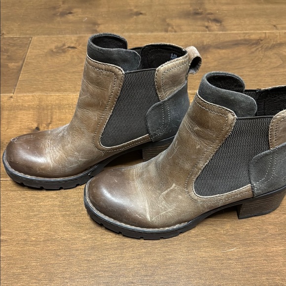 Brown Leather Ankle Boots - Picture 2 of 7